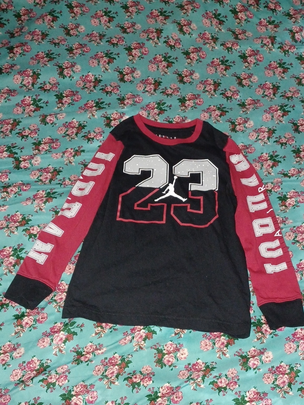 Air Jordan Long Sleeve Tee Shirt For Boys Size Small 8 - 10 Years